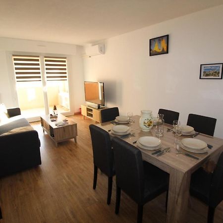 Logement Renove Avec Mobilier 2023 Apartment Avignon Bagian luar foto