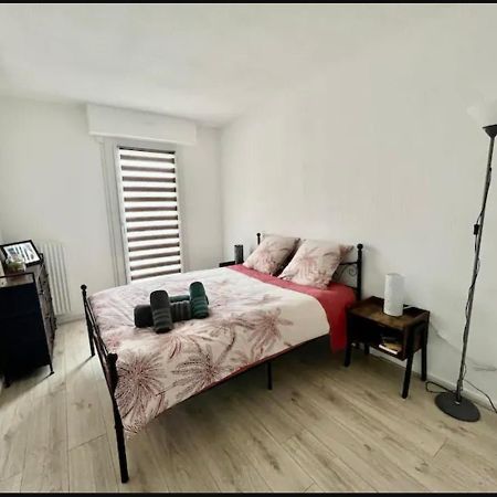 Logement Renove Avec Mobilier 2023 Apartment Avignon Bagian luar foto