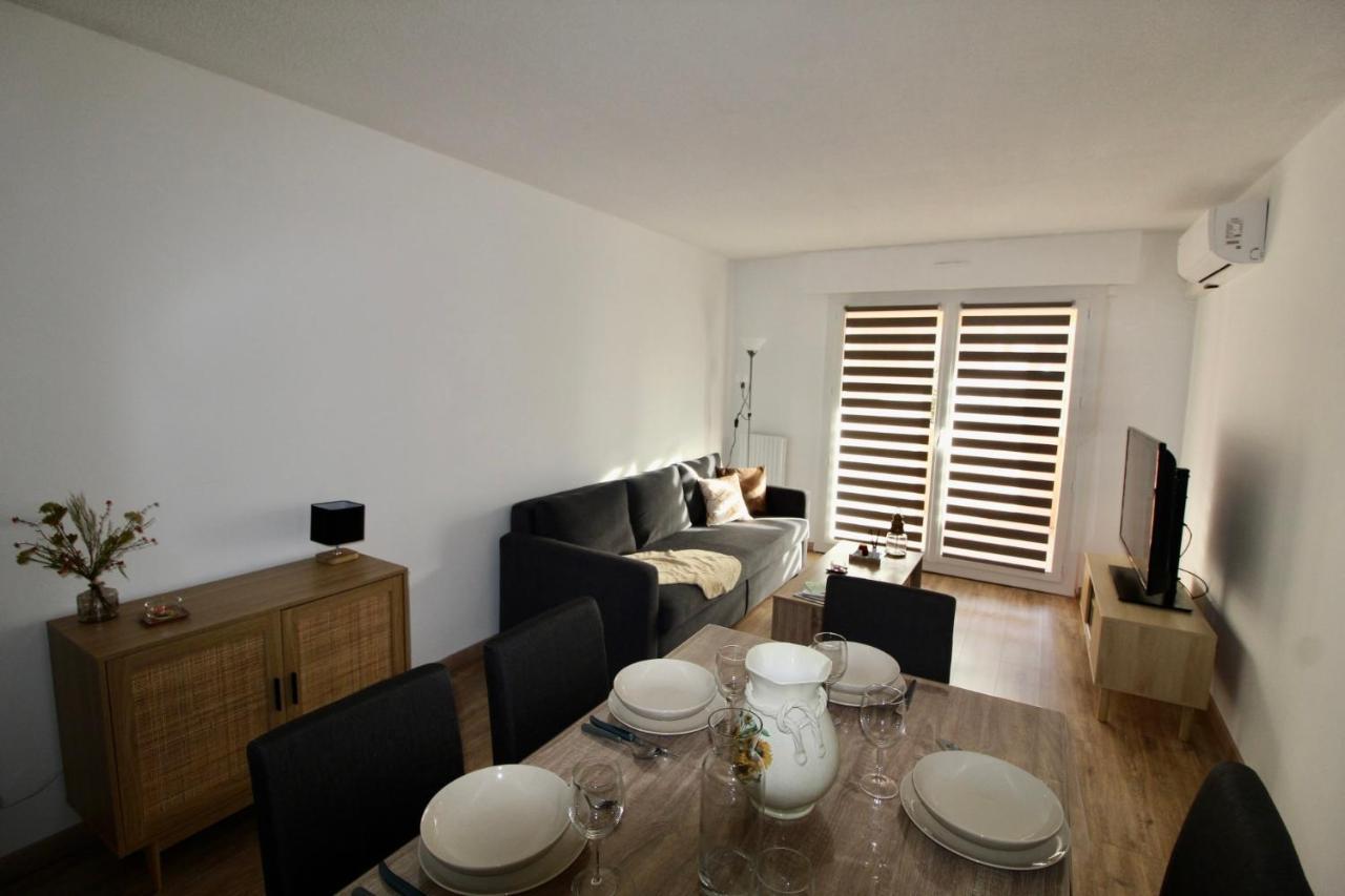 Logement Renove Avec Mobilier 2023 Apartment Avignon Bagian luar foto