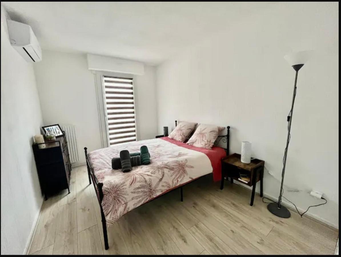 Logement Renove Avec Mobilier 2023 Apartment Avignon Bagian luar foto